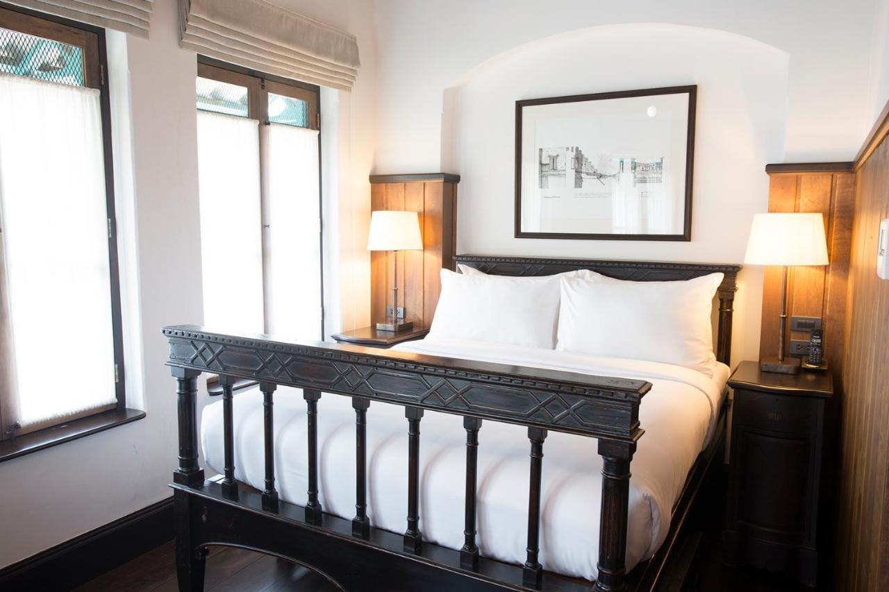 Quarto Queen Superior