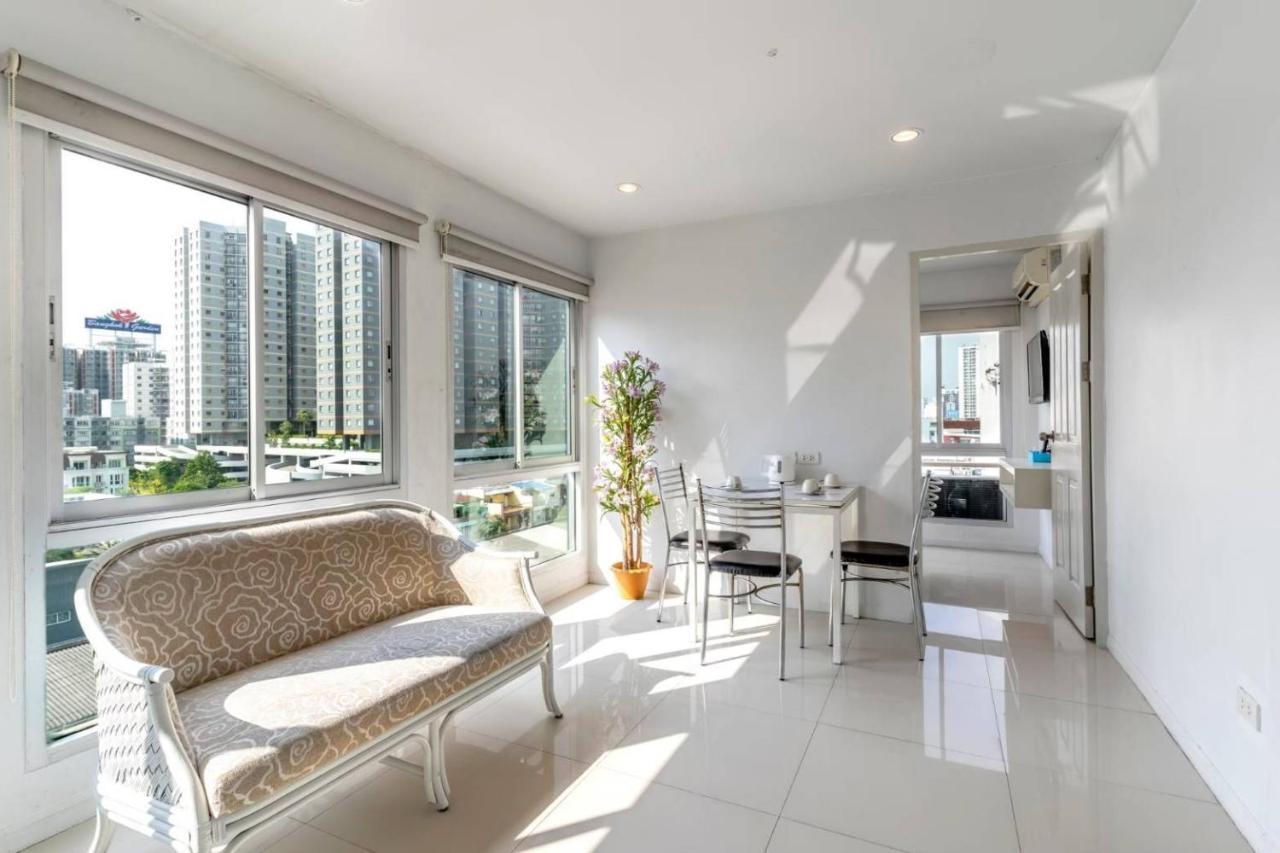 Two-Bedroom Suite,379880071:JPEG