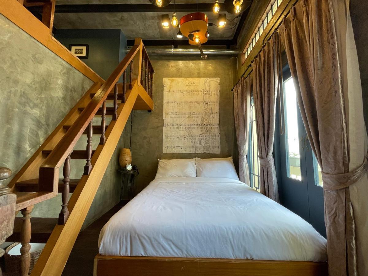 King Suite with Balcony,1315887967:JPEG