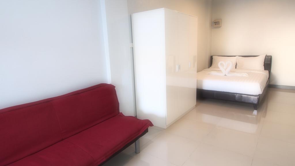 Studio Two Queen Bed Deluxe