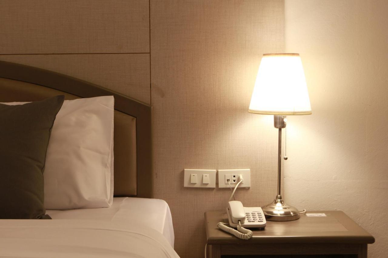 Deluxe Room,992818276:JPEG