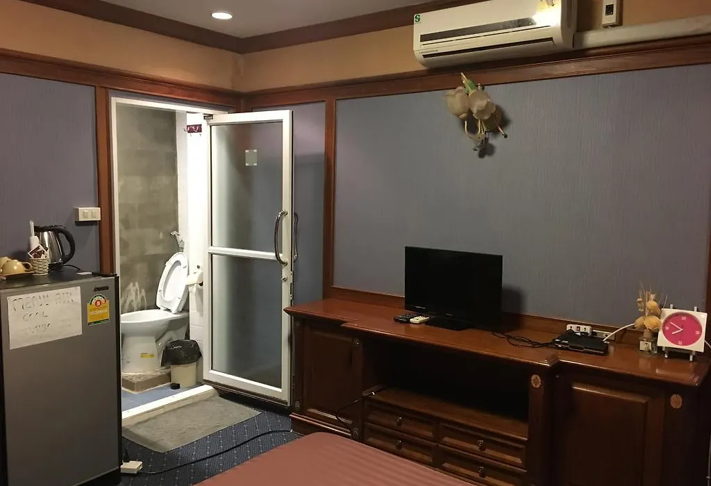 B&B 22 House-1