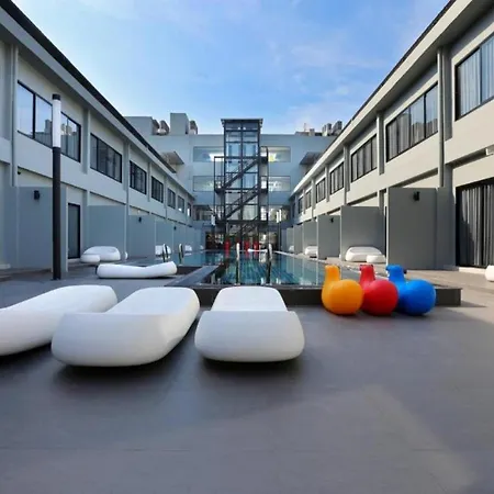 S Ratchada Leisure Hotel-2