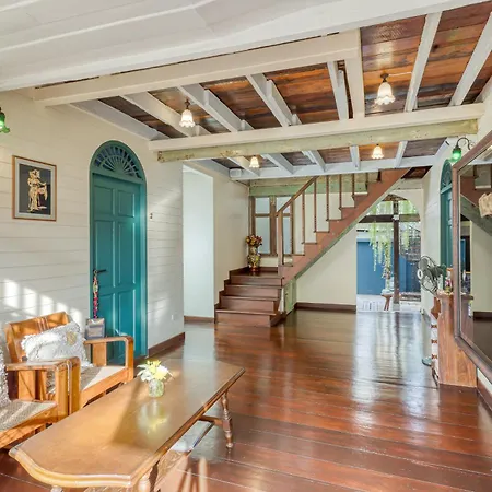 Priya Boutique House-3